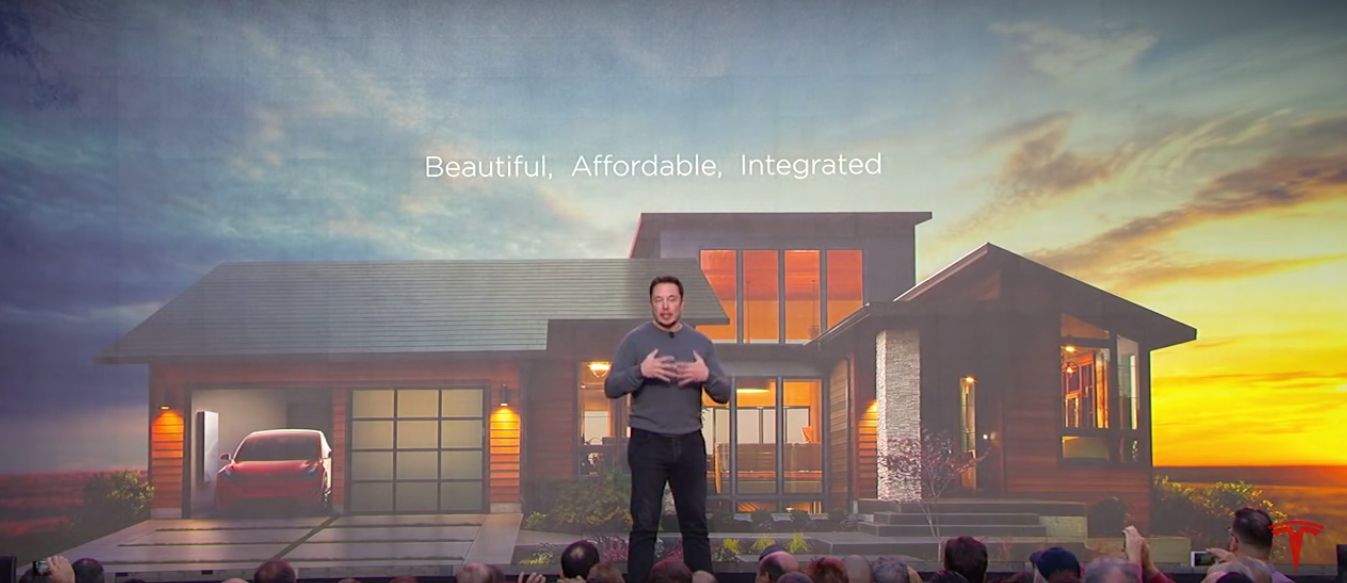 Elon Musk, fondator al Tesla, anunta lansarea tiglelor solare