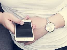 Apple lanseaza o aplicatie prin care utilizatorii pot pune filmulete pe Instagram, Facebook, YouTube sau Vimeo