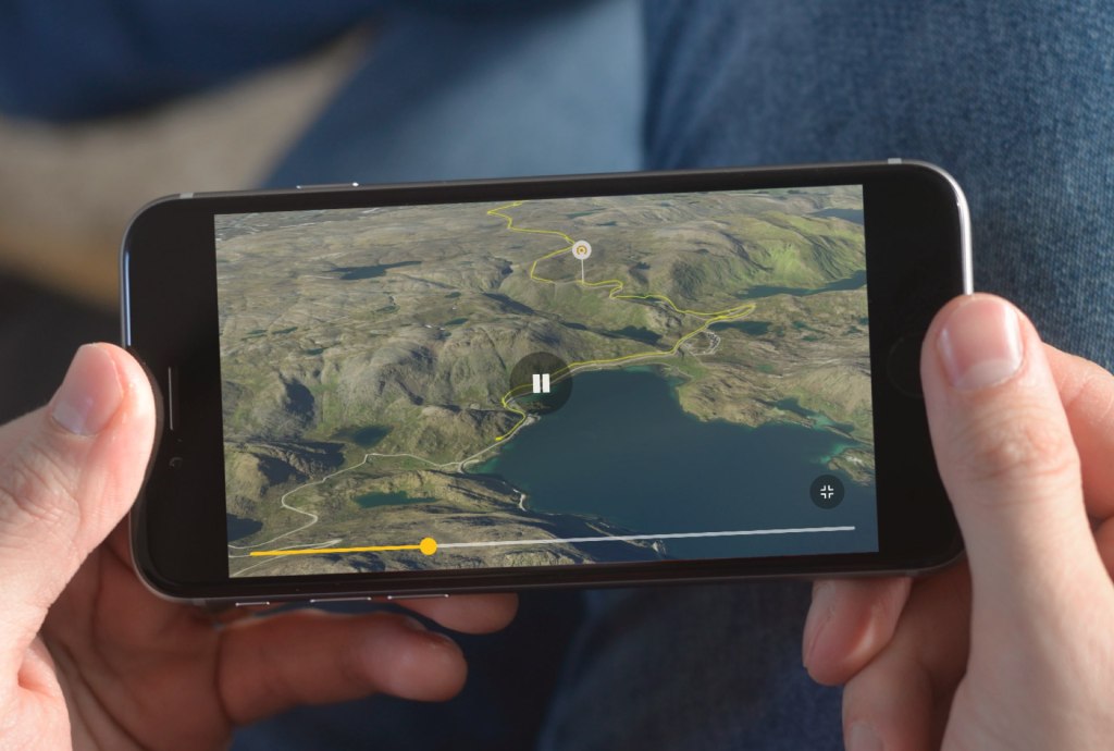 ​VIDEO Startup-ul ce a facut o aplicatie pentru pasionatii de sport - recreeaza 3D traseul parcurs, cu harta si poze in acelasi clip