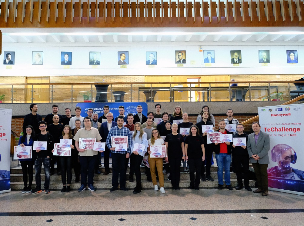 studenti premianti Techallenge 2022