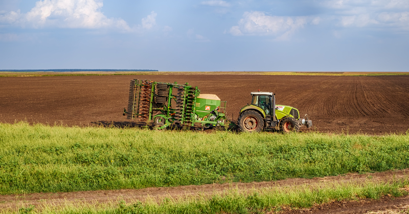 tractor-agricultura-dreamstime