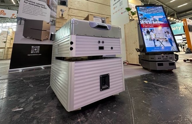 Robot curatare pardoseli agora robotics
