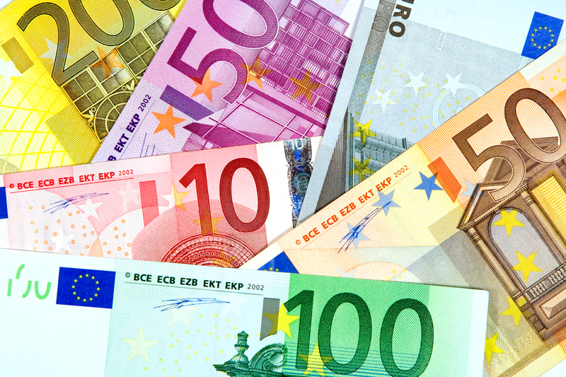 bani-euro-dreamstime