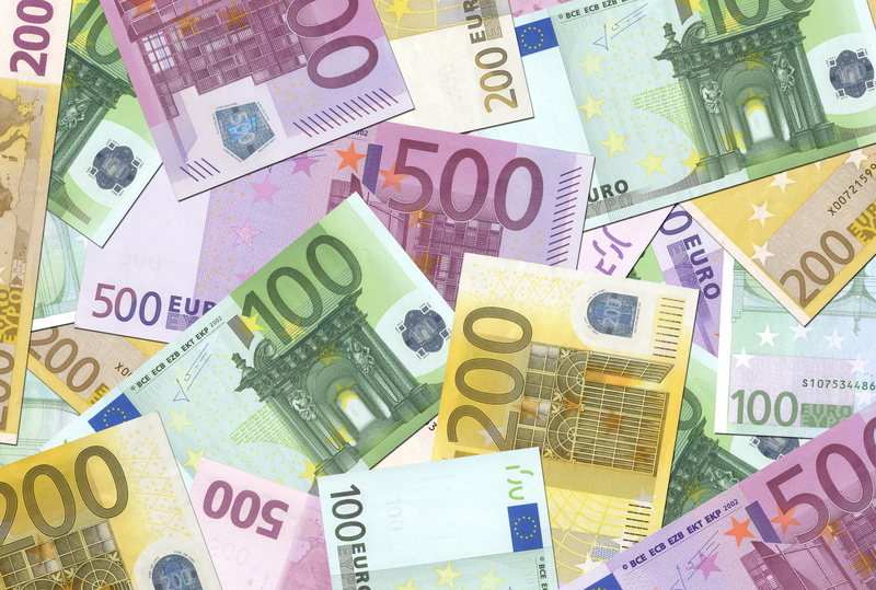 bani-euro-dreamstime