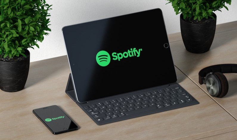 Aplicația Spotify pe iPhone și iPad