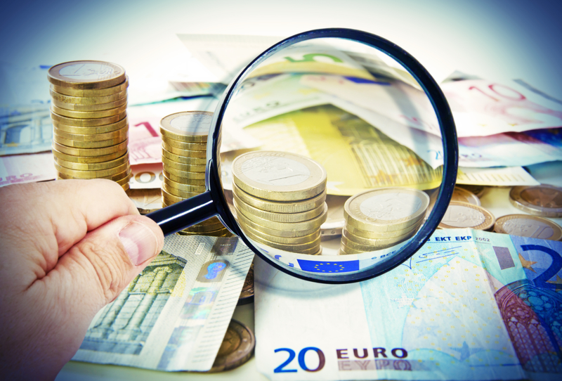euro-lupa-dreamstime