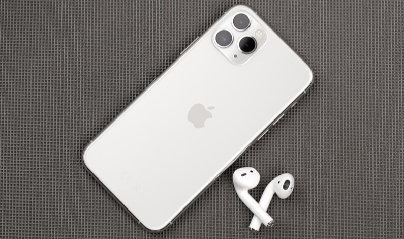 iPhone 11 Pro și AirPods