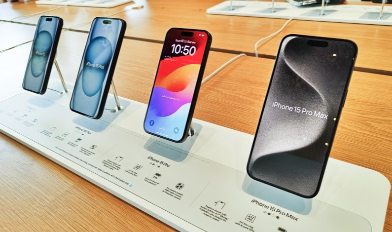 Seria iPhone 15