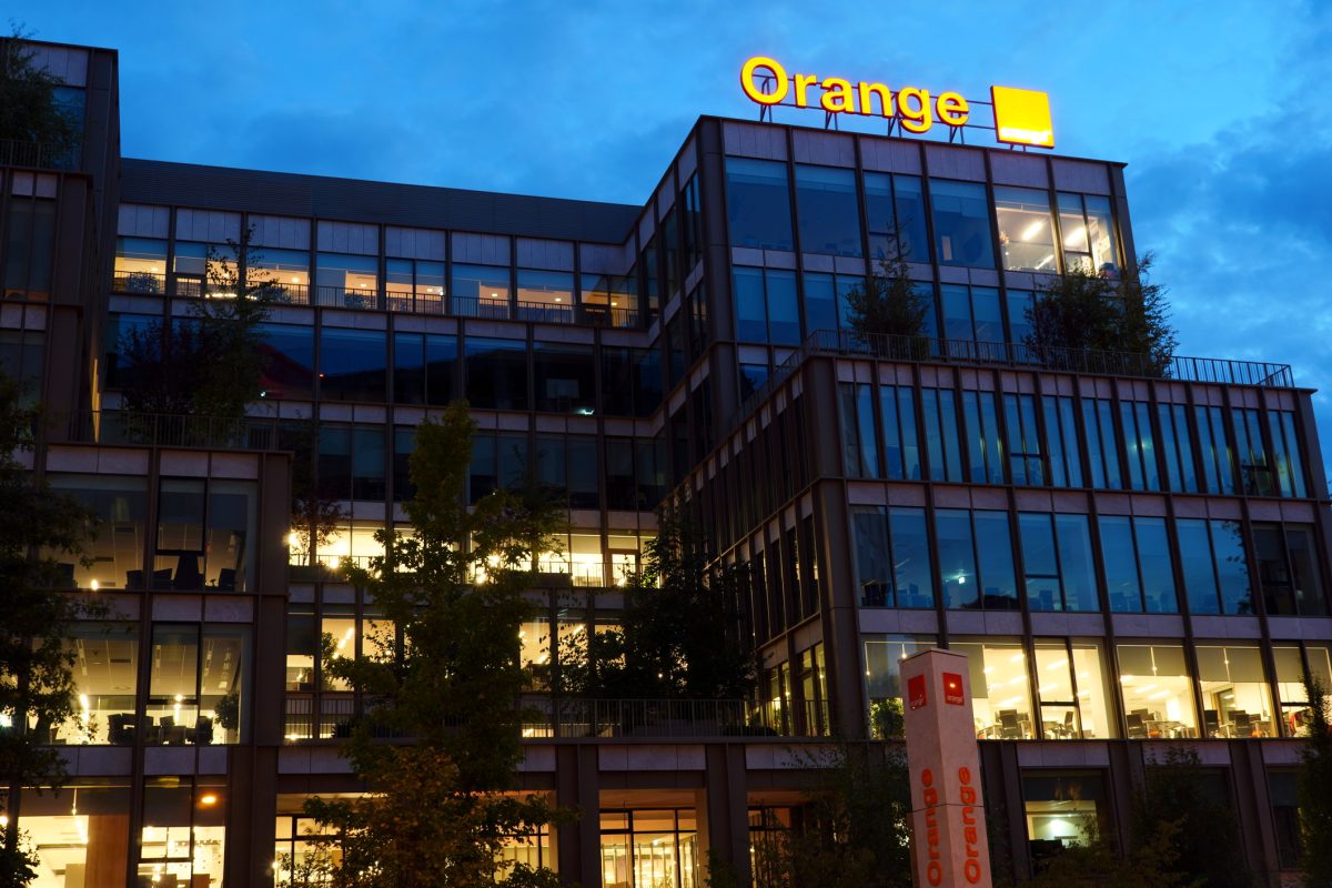 Listă: Startup-urile românești incluse în programul de accelerare OrangeFab 2026