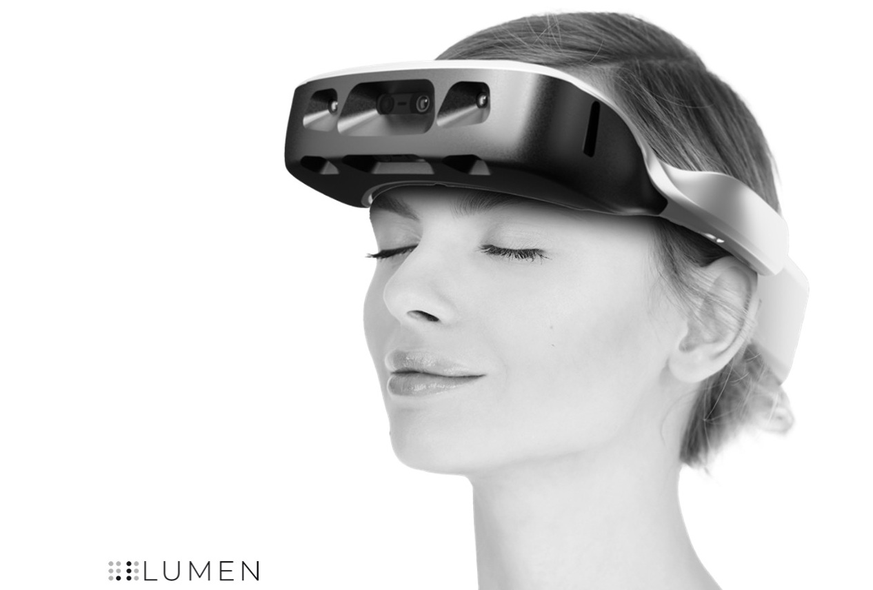 Startup-ul românesc .lumen (dotLumen), premiat pentru „ochelarii” cu AI, la CES 2026 Innovation Awards