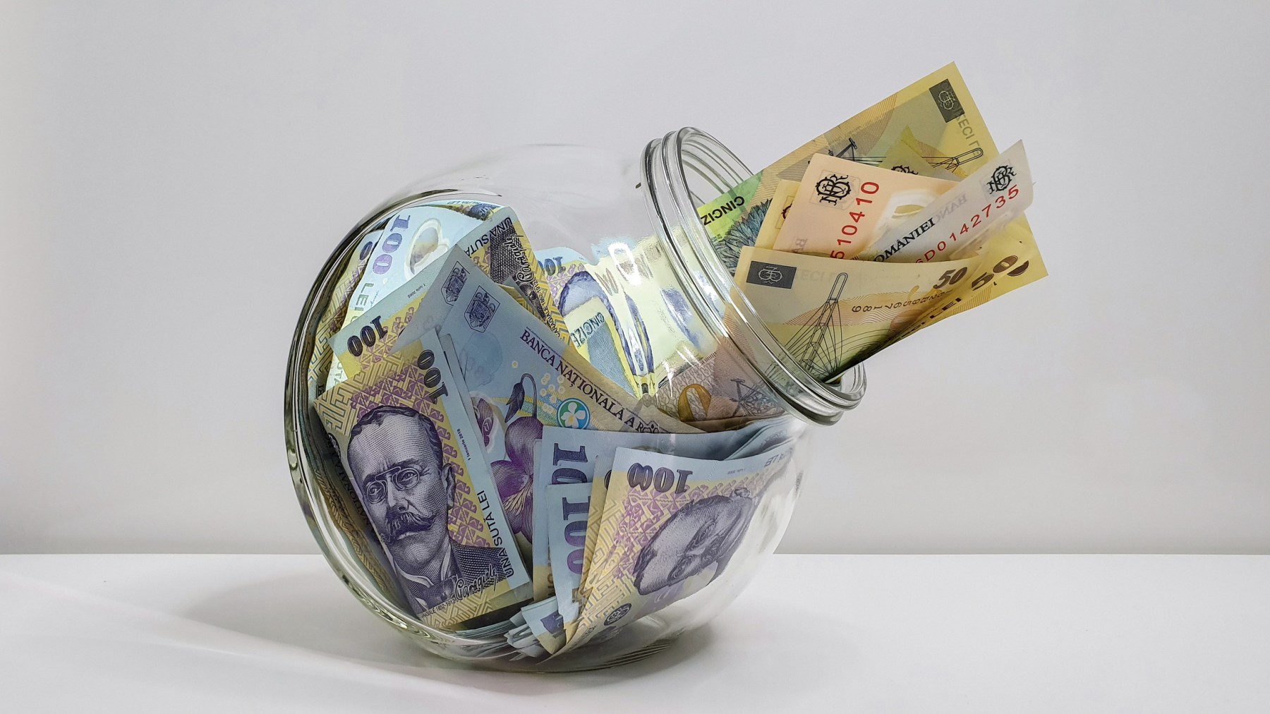 Noi titluri de stat Tezaur în perioada mai – iunie 2025. Ce dobânzi anuale pot obține românii