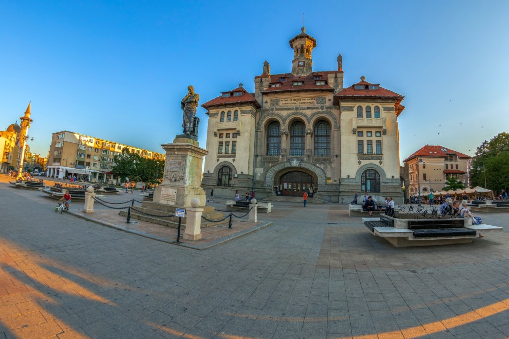 Piața Ovidiu, Constanța