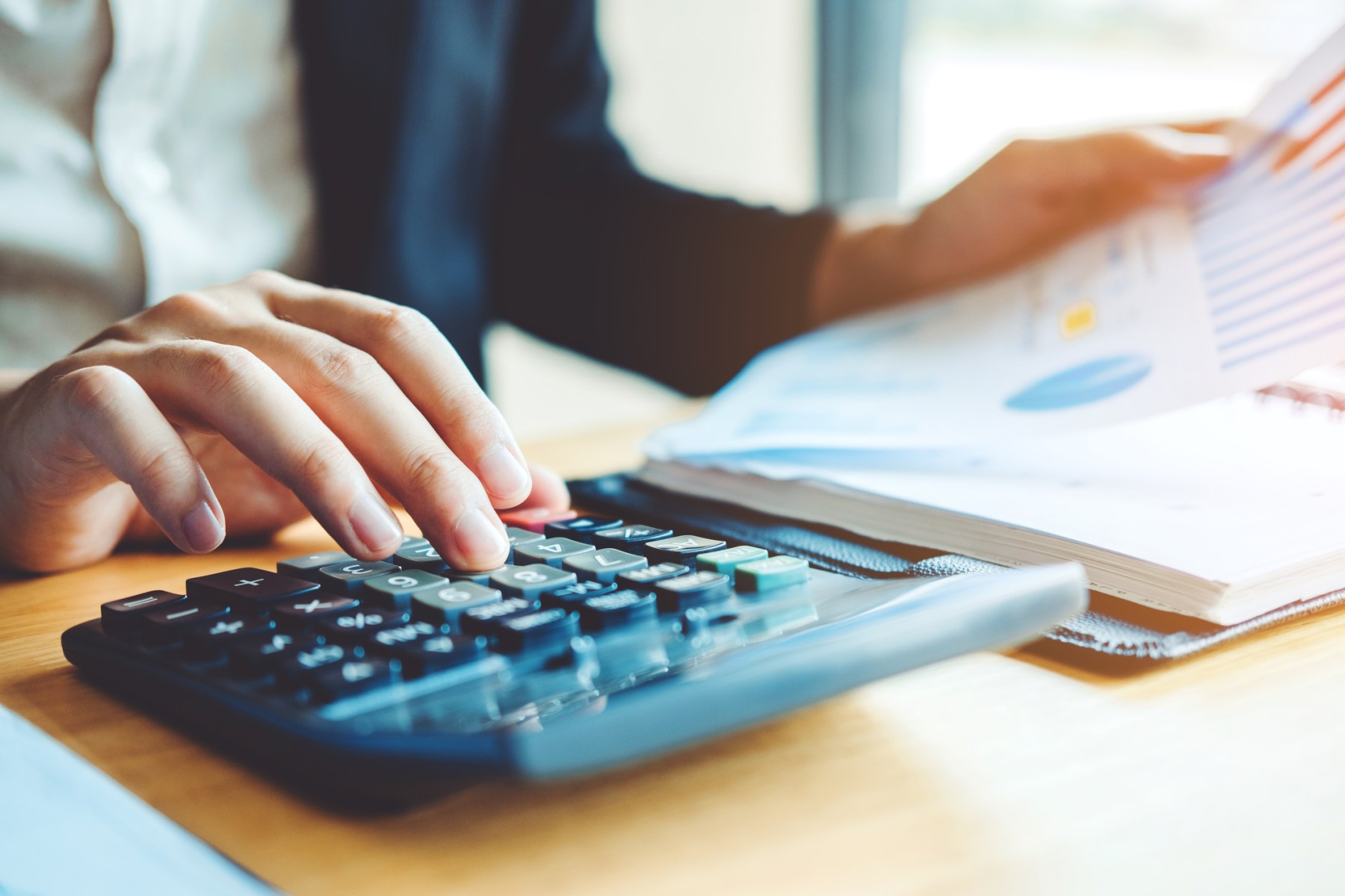 Sondaj intern RBL: Antreprenorii iau în calcul concedieri, dacă România se îndepărtează de direcția europeană