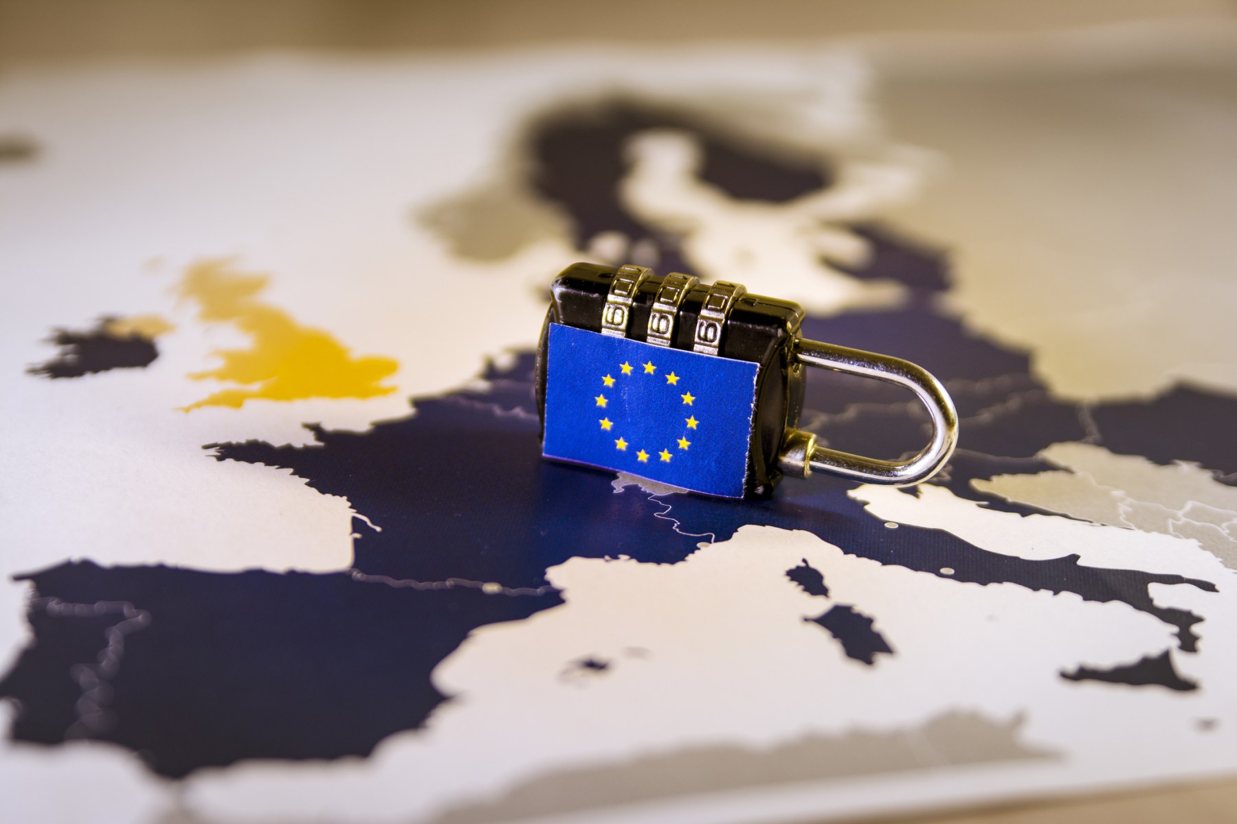 Firmă din România, amendată de statul român cu 12.000 EUR pentru că a încălcat GDPR în alte state membre UE