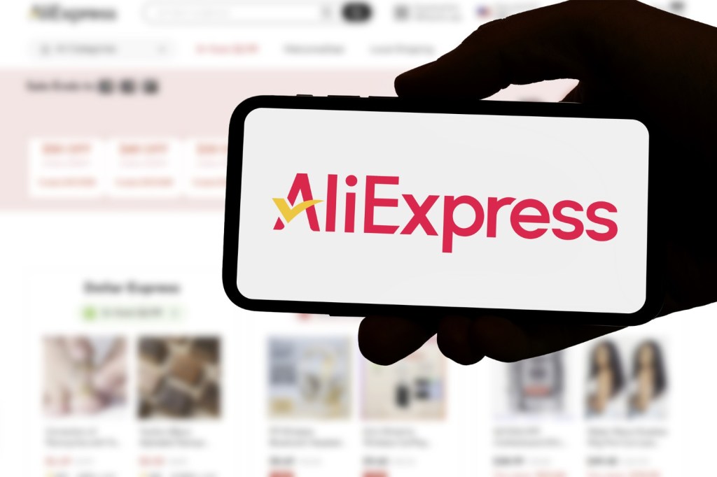 Logoul AliExpress pe telefon