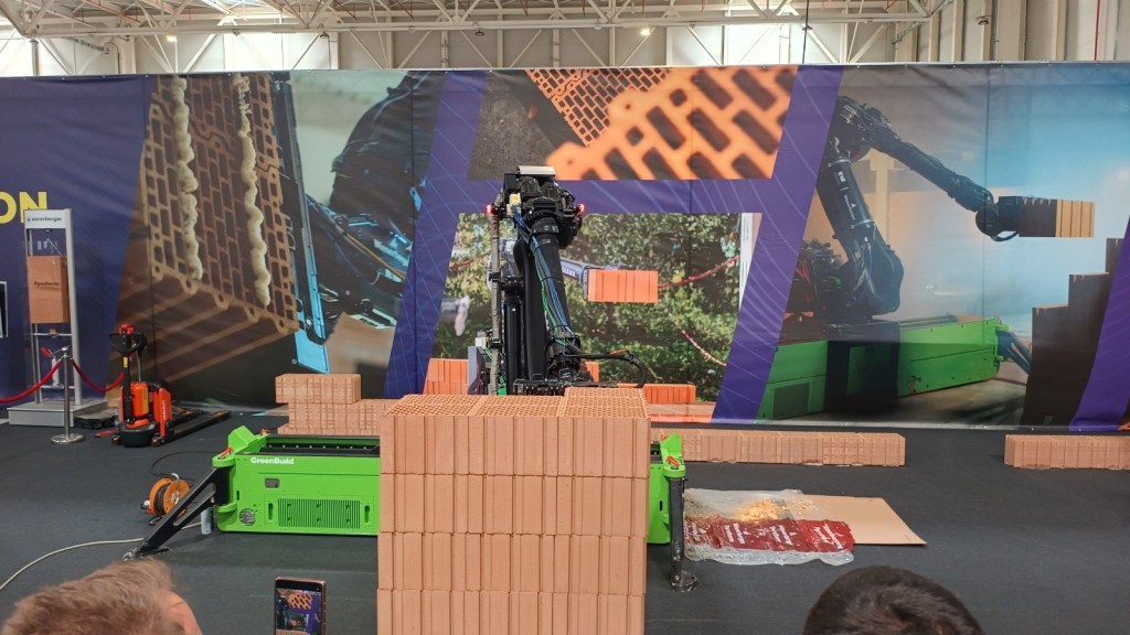 Robotul zidar WLTR