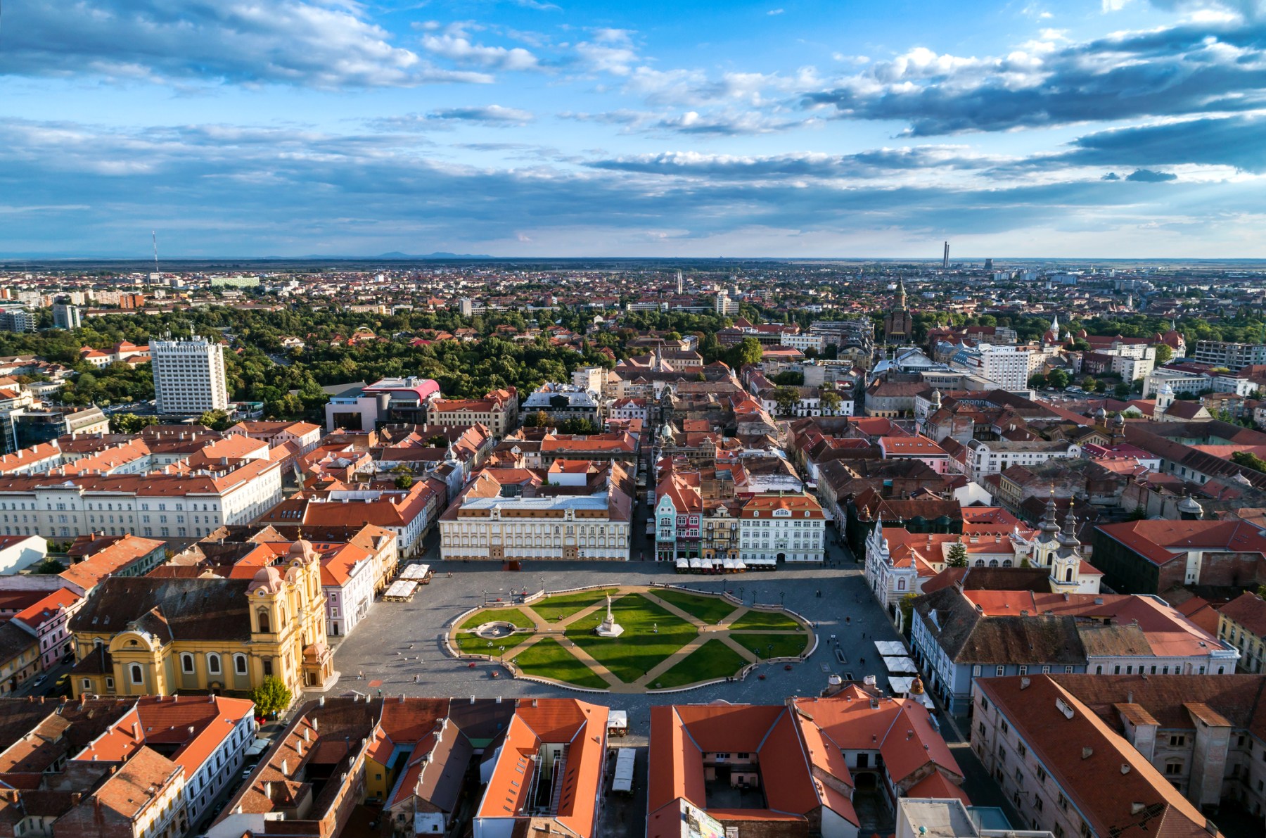 Înscrieri: Până la 20.000 EUR, finanțare printr-un accelerator pentru startup-uri de mobilitate urbană și viitori antreprenori din România