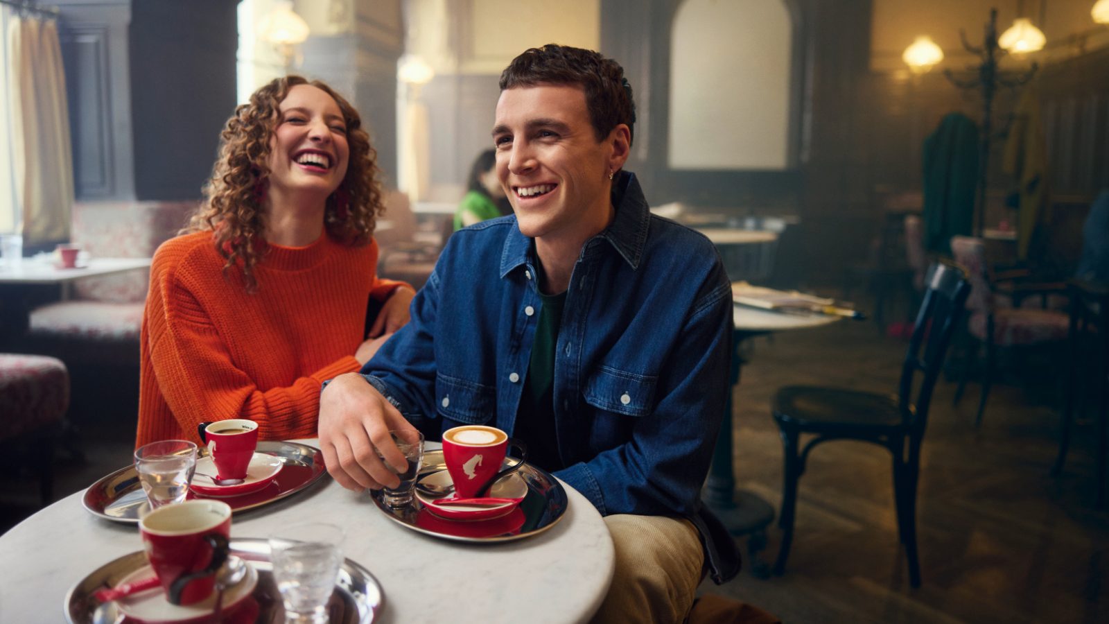 De la birouri la locații HoReCa: Julius Meinl oferă soluția ideală pentru toți iubitorii de cafea