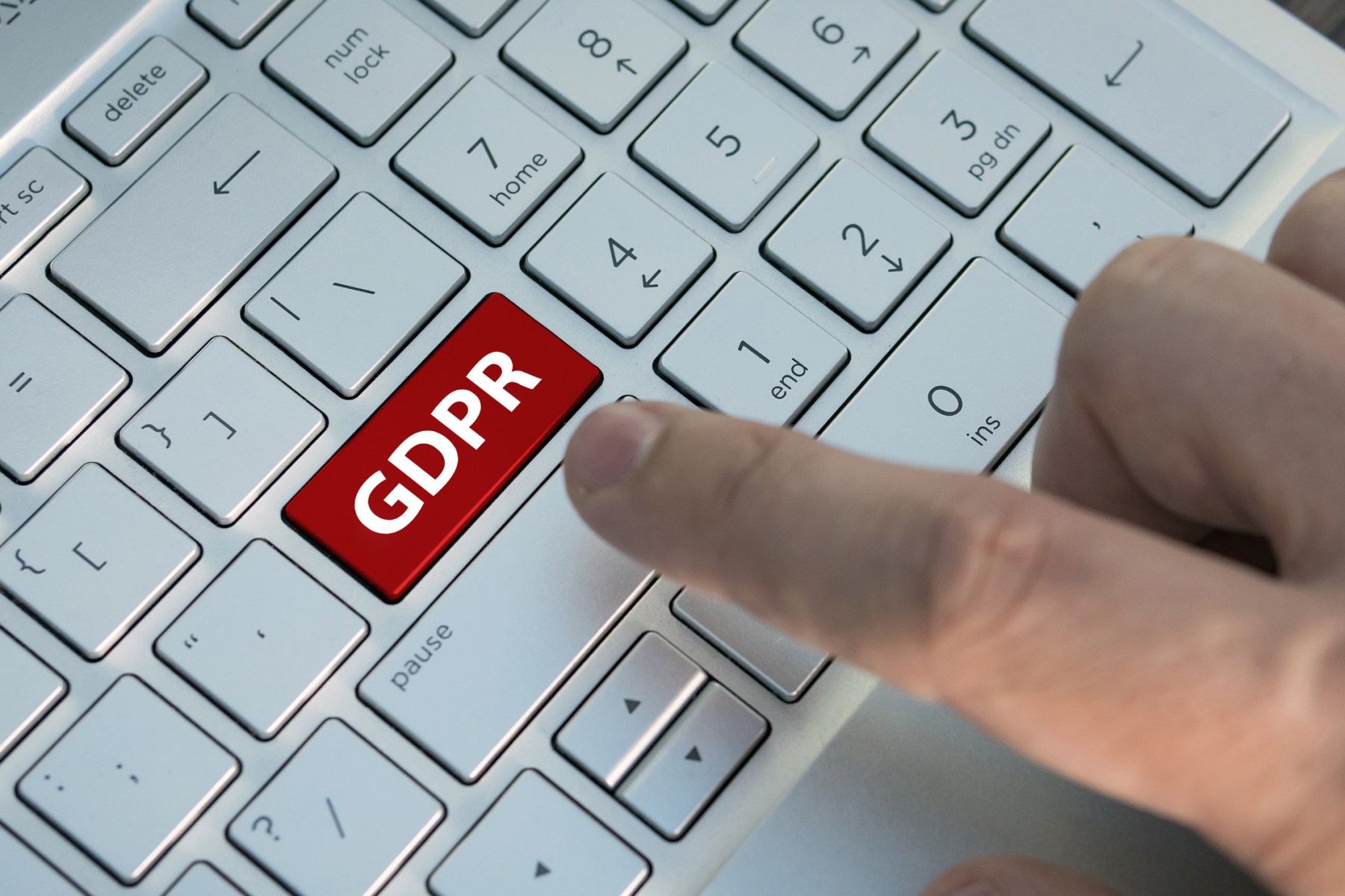Încă o sancțiune GDPR: Firma IT românească Tremend, amendă de 3.000 EUR pentru acces neautorizat la date personale