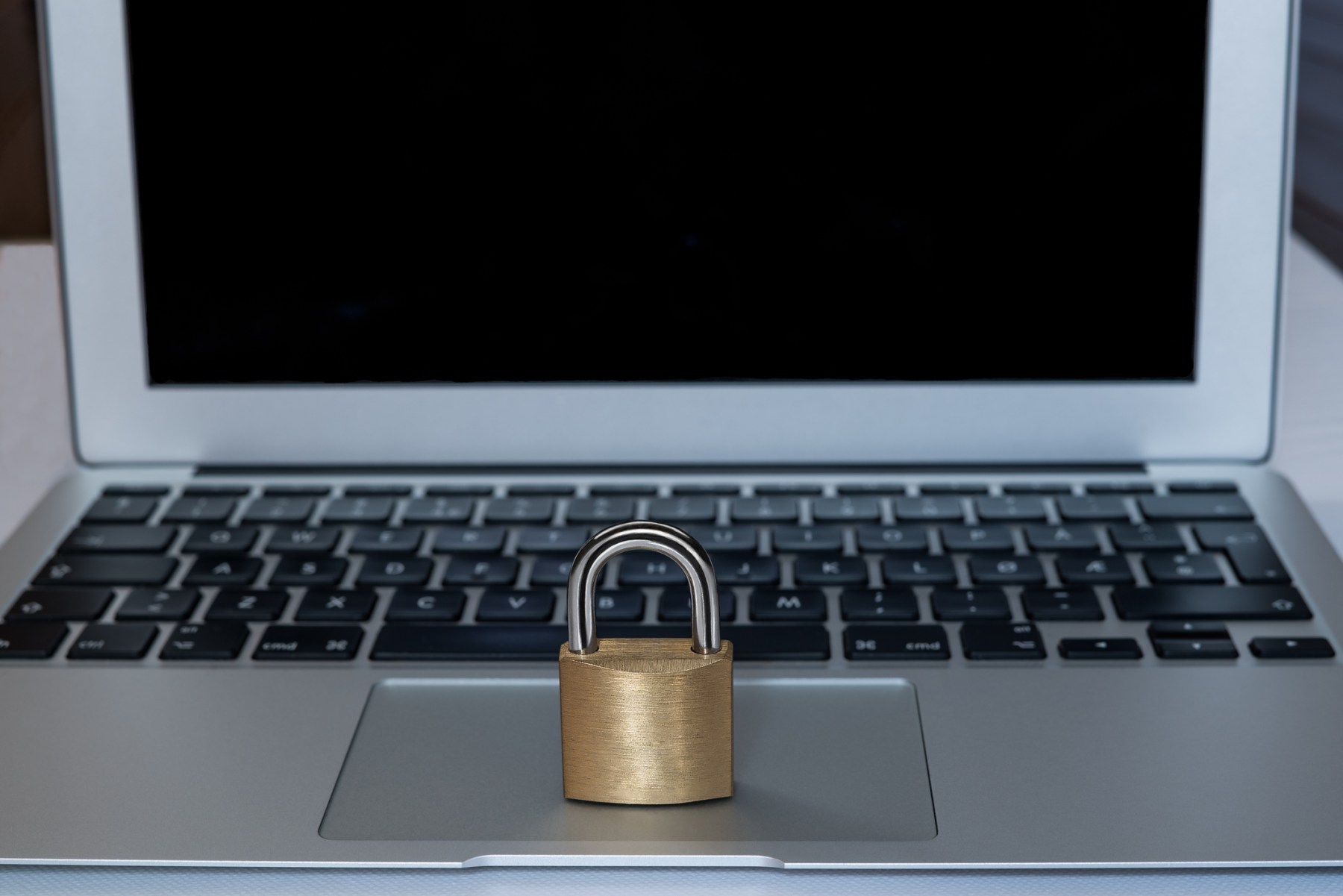 Directiva NIS 2 privind securitatea cibernetică. Trei lucruri pe care trebuie să le știe firmele din România în 2025