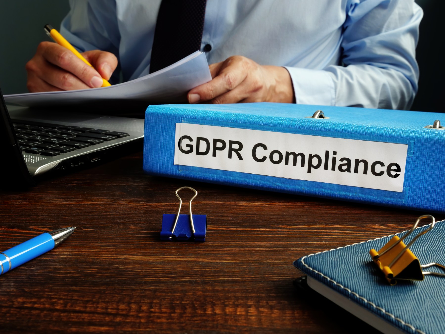 Amendă GDPR pentru un mare lanț de farmacii din România
