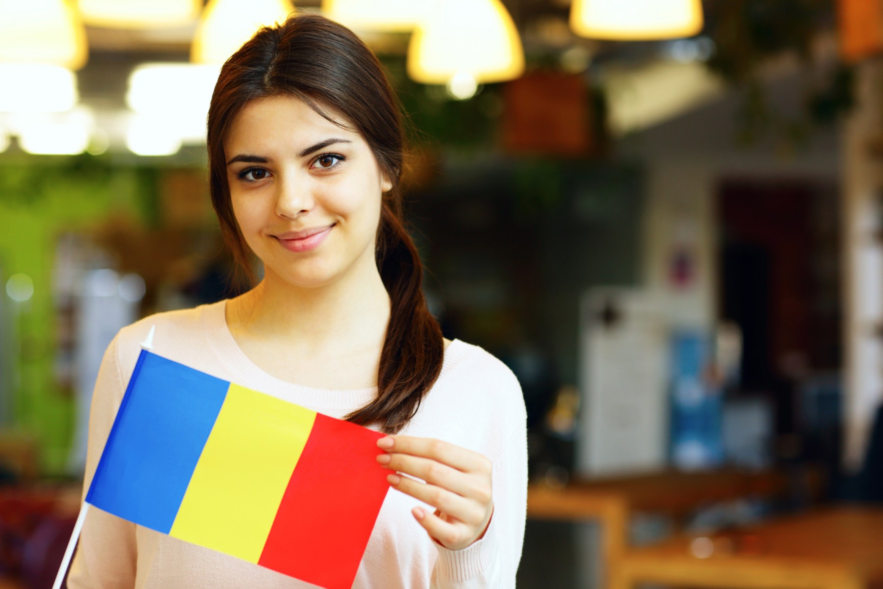 femeie tanara Romania