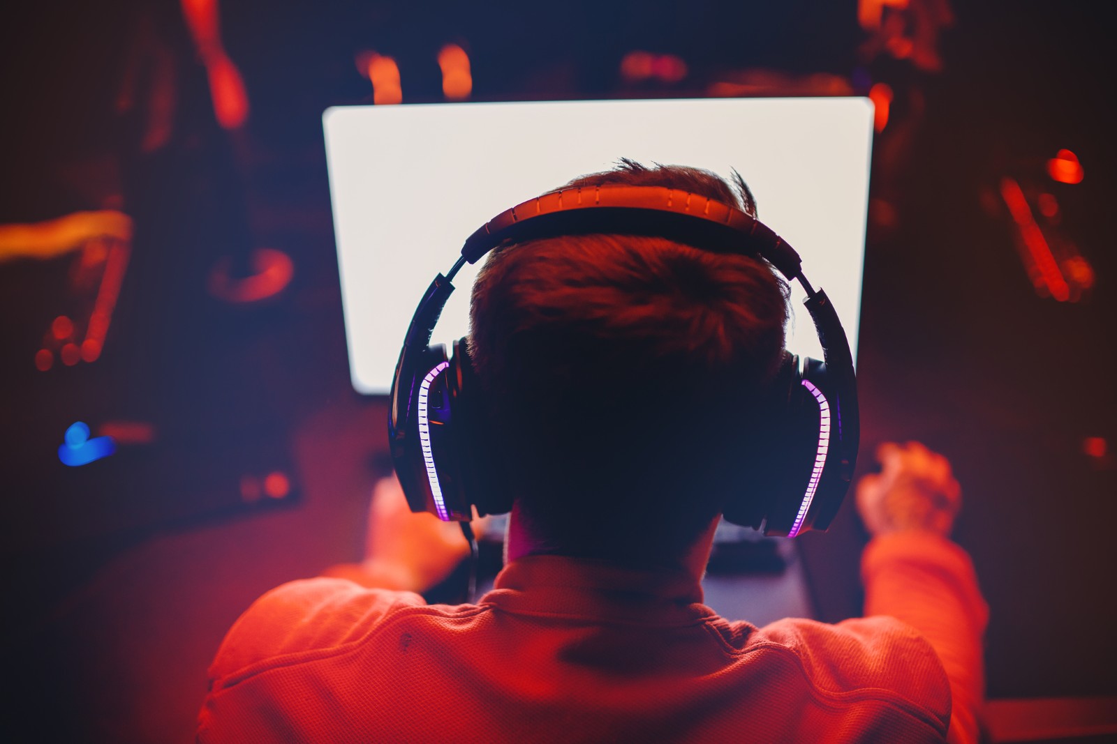 Maraton de gaming online, cu 30 de streameri români. Peste 300.000 participanți, așteptați