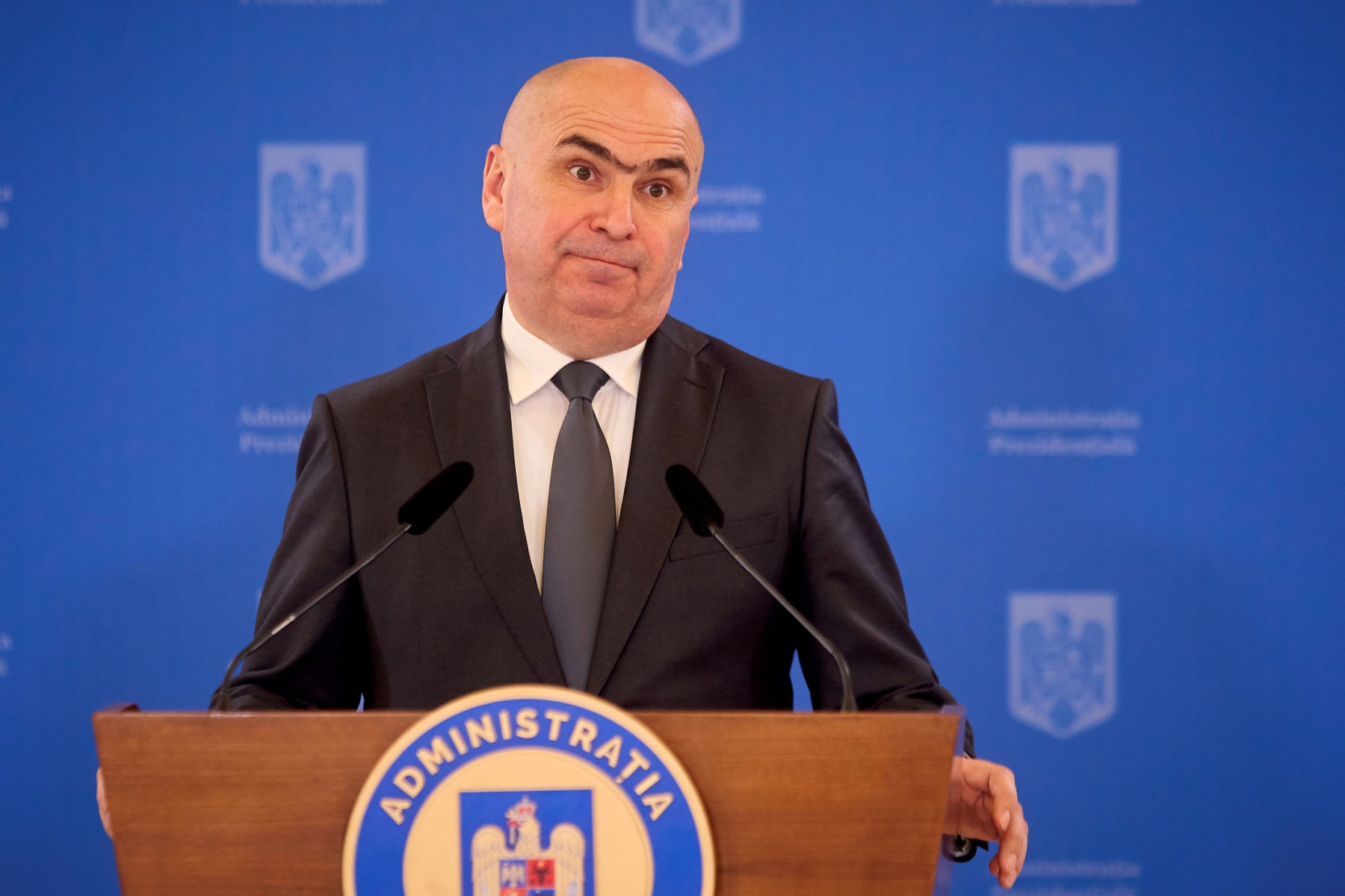 Firmele din România se mai pot aștepta la alte creșteri de taxe? Răspunsul premierului Bolojan. Ce spune despre încă o majorare a TVA
