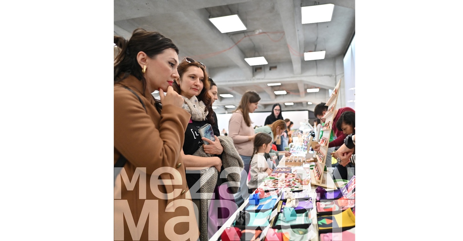 București: Târguri cu produse de la antreprenori locali, în Palatul Universul