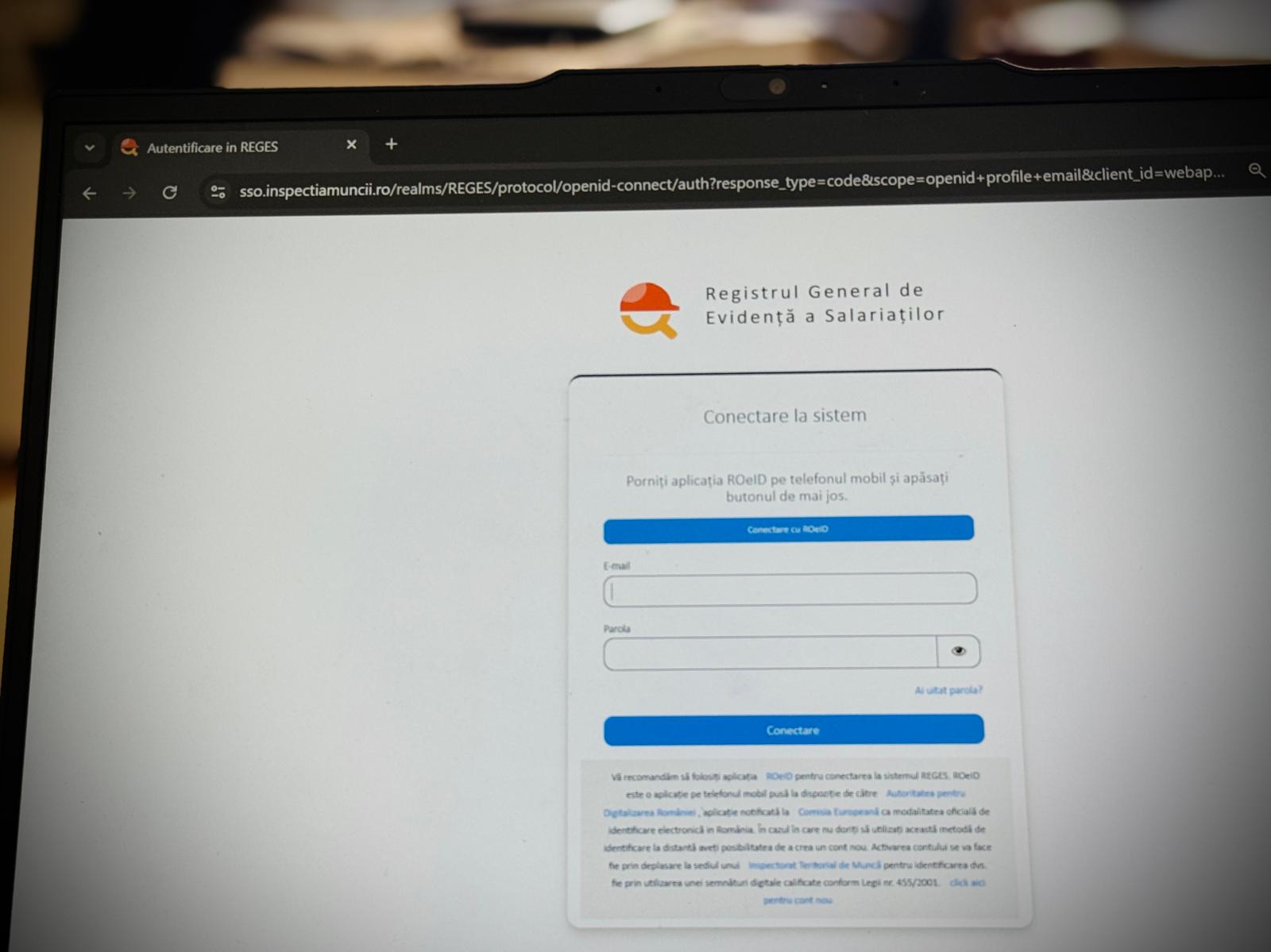 Amenzi de până la 20.000 lei pentru angajatorii care nu trec la timp la Reges Online
