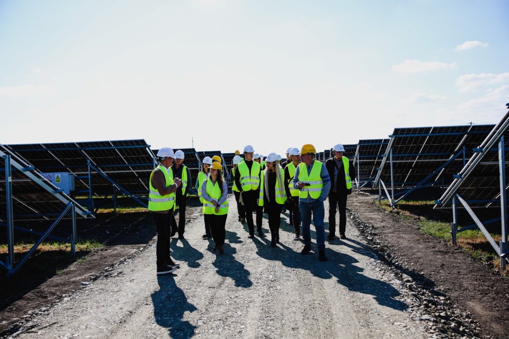 Parcul fotovoltaic NEPI Rockcastle de la Chișineu-Criș