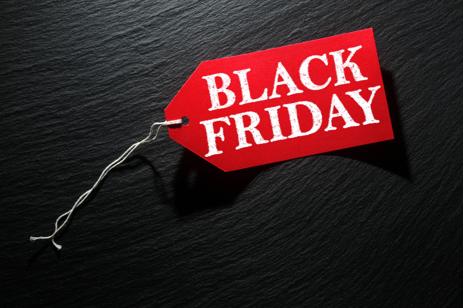 Black Friday 2025 în România: Record de audiență, dar vânzările rămân sub semnul întrebării. Ce vor cumpăra românii cel mai mult anul acesta (analiză)