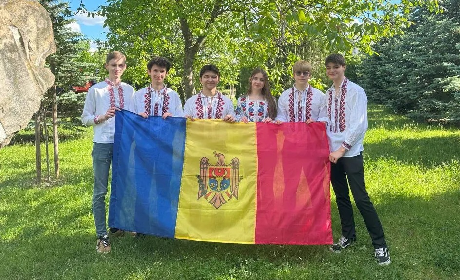 Echipa de robotică a Republicii Moldova la FIRST Global