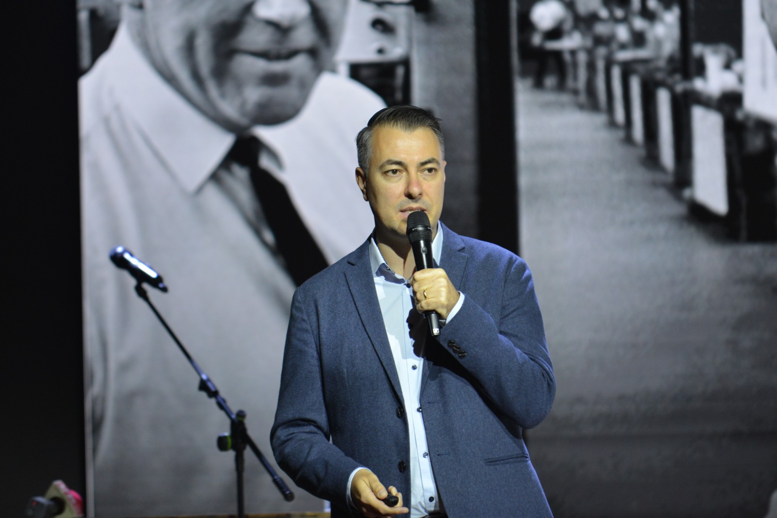 Manuel Mirescu, Distribution Business Manager HP Inc. România, la conferința StartupCafe „De la idee la 300.000 EUR finanțare”