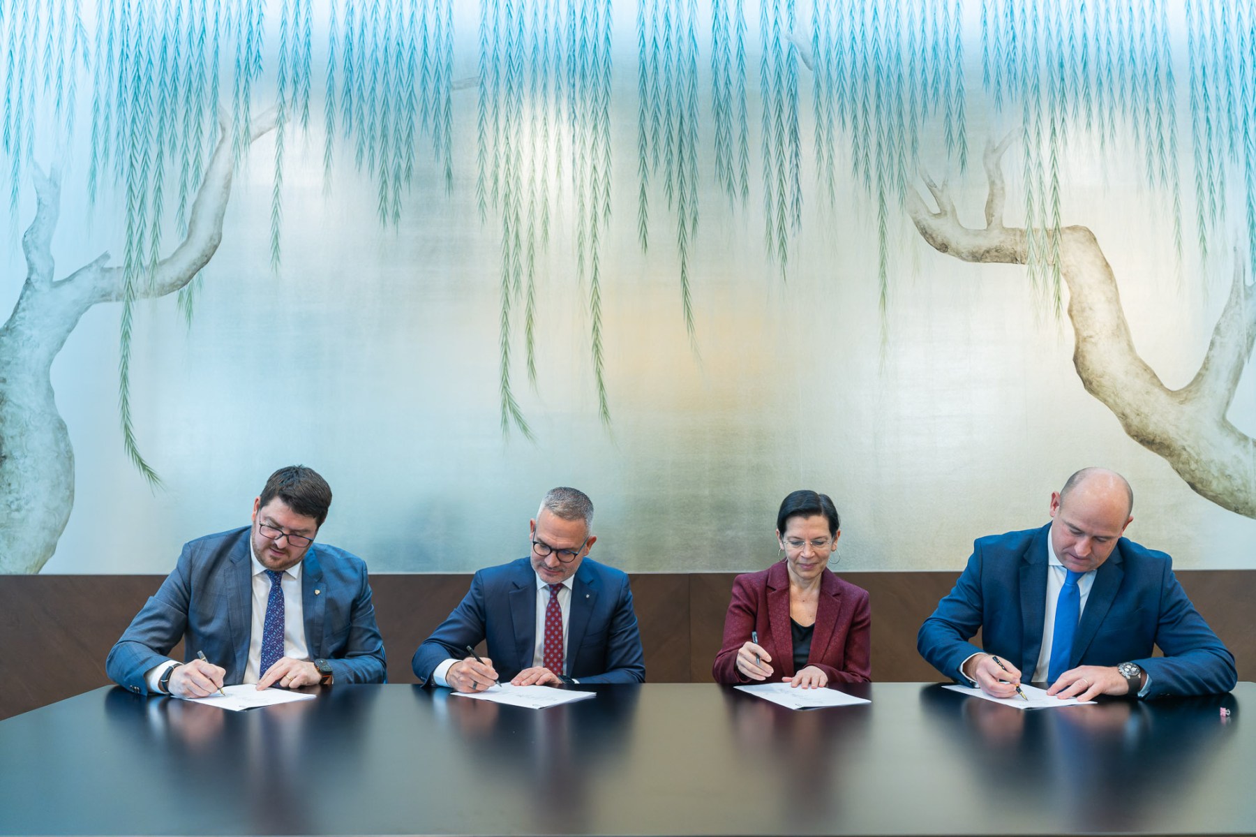 Grupul Banca Transilvania ajunge la 800.000 de participanți la fondurile de pensii din Pilonul 2 și 3, în urma achiziției BRD Pensii