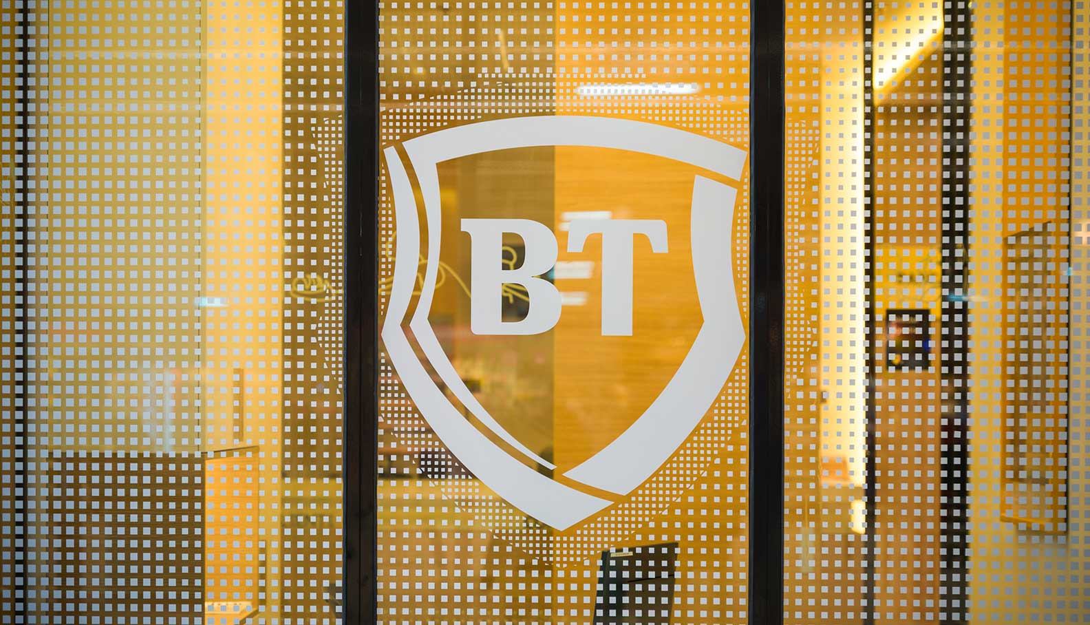 Banca Transilvania, noi recorduri de Black Friday. 11 milioane de tranzacții într-o singură zi