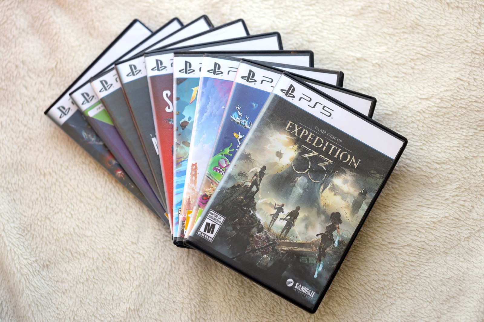 LISTĂ: Cele mai bune jocuri video ale anului 2025. Un joc independent a câștigat titlul de „Jocul anului” și alte 8 trofee