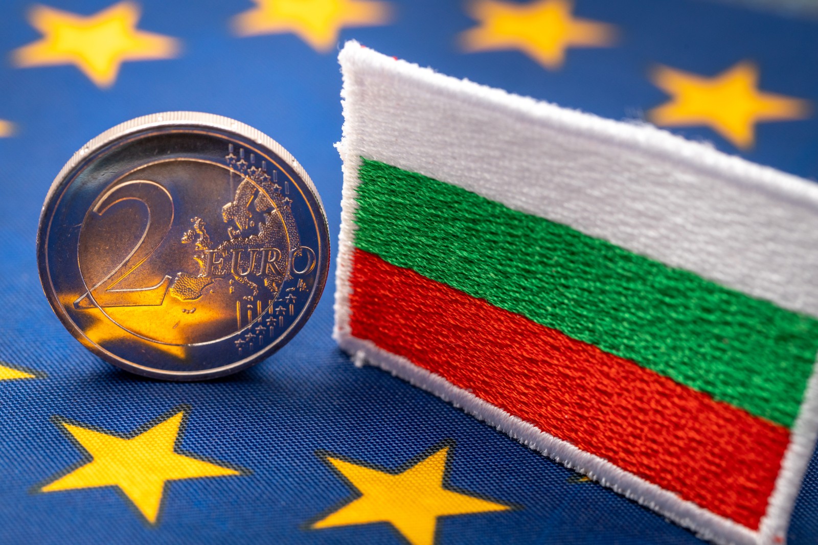 Cum vede Bulgaria trecerea la euro: Atmosferă mixtă, de entuziasm şi scepticism