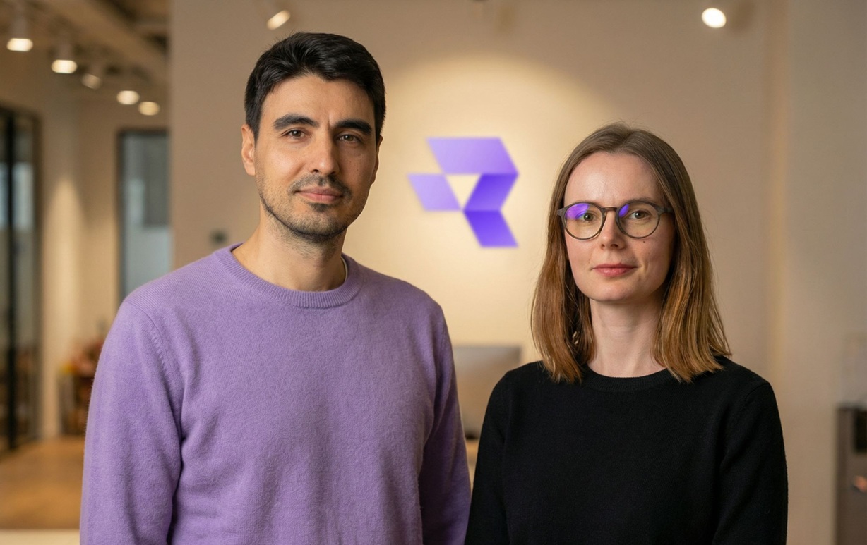 Flaviu Rădulescu și Ioana Hreninciuc, Runware