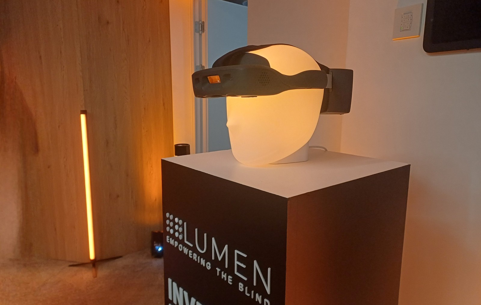 Dispozitivul AI .lumen