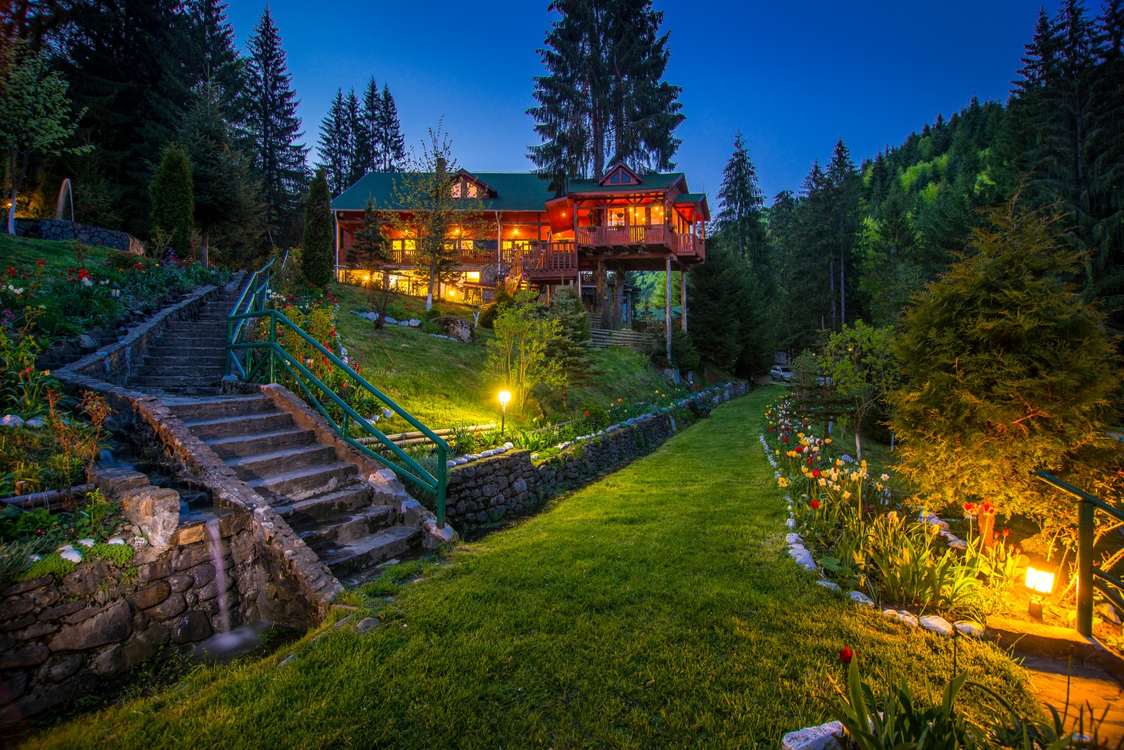 Un antreprenor HoReCa a cumpărat pavilionul de vânătoare al lui Ceaușescu