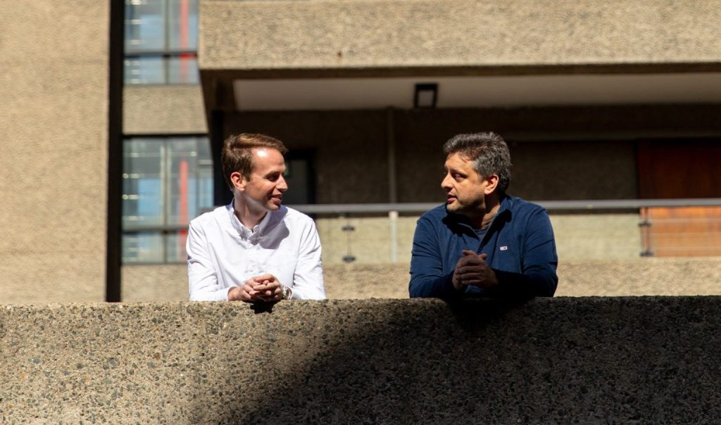 Co-fondatorii Refute, Tom Garnett și Vlad Galu