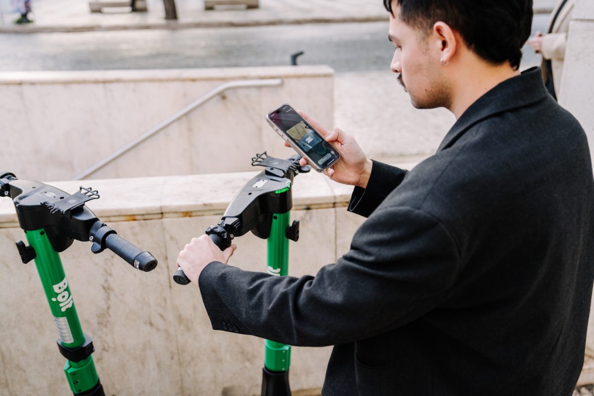 Bolt_trotinetă_aplicație