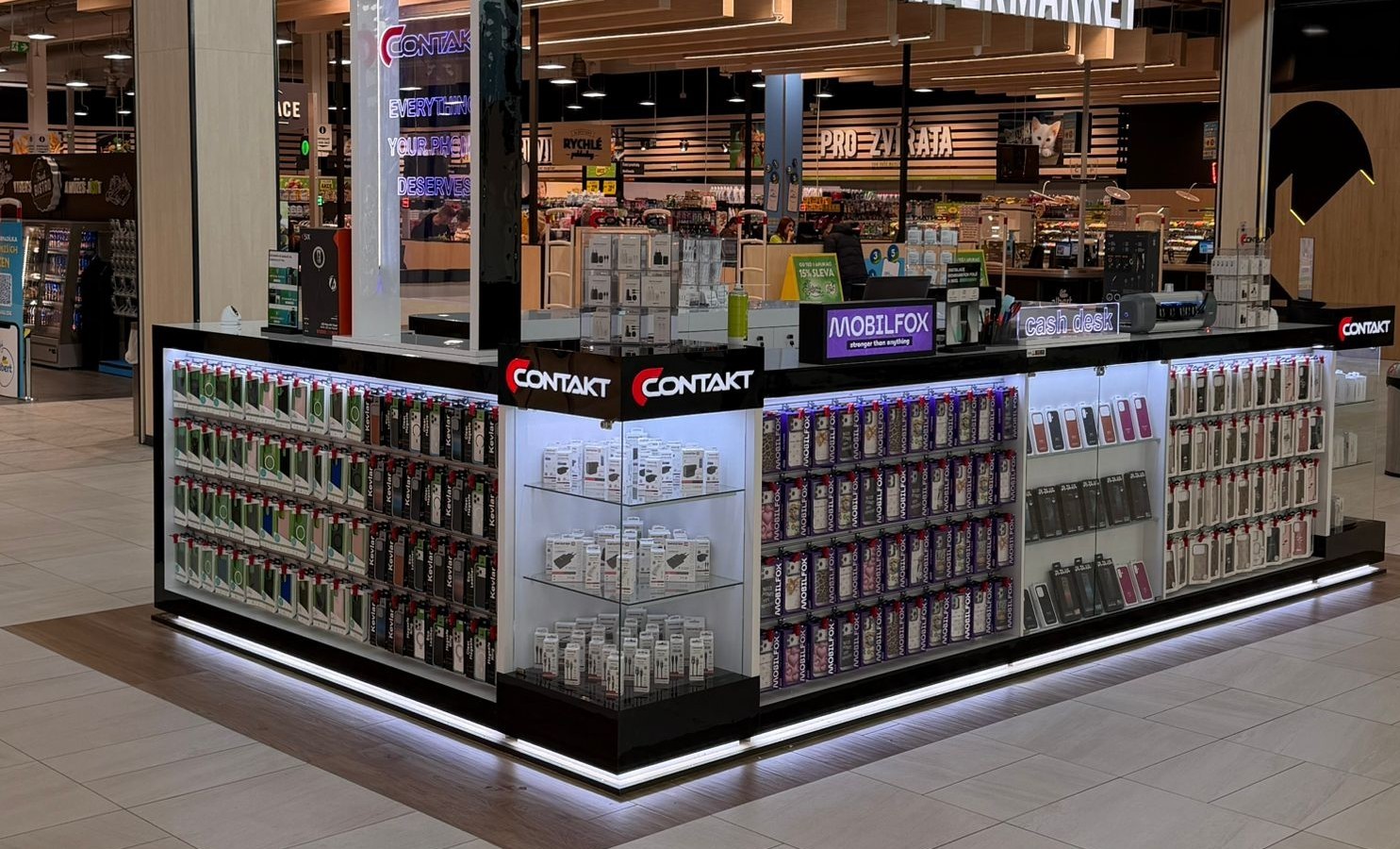 Românii de la Contakt deschid prima locație din afara țării, în Praga (Cehia), cu o investiție de 60.000 EUR