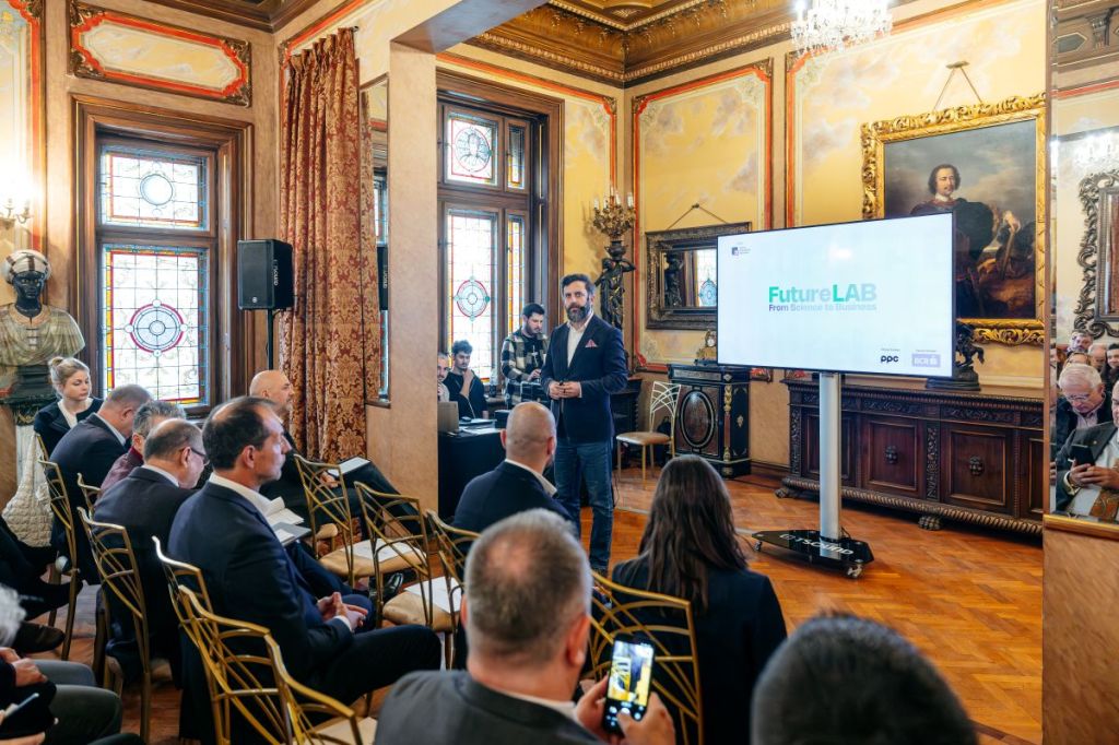 Future Lab - lansare