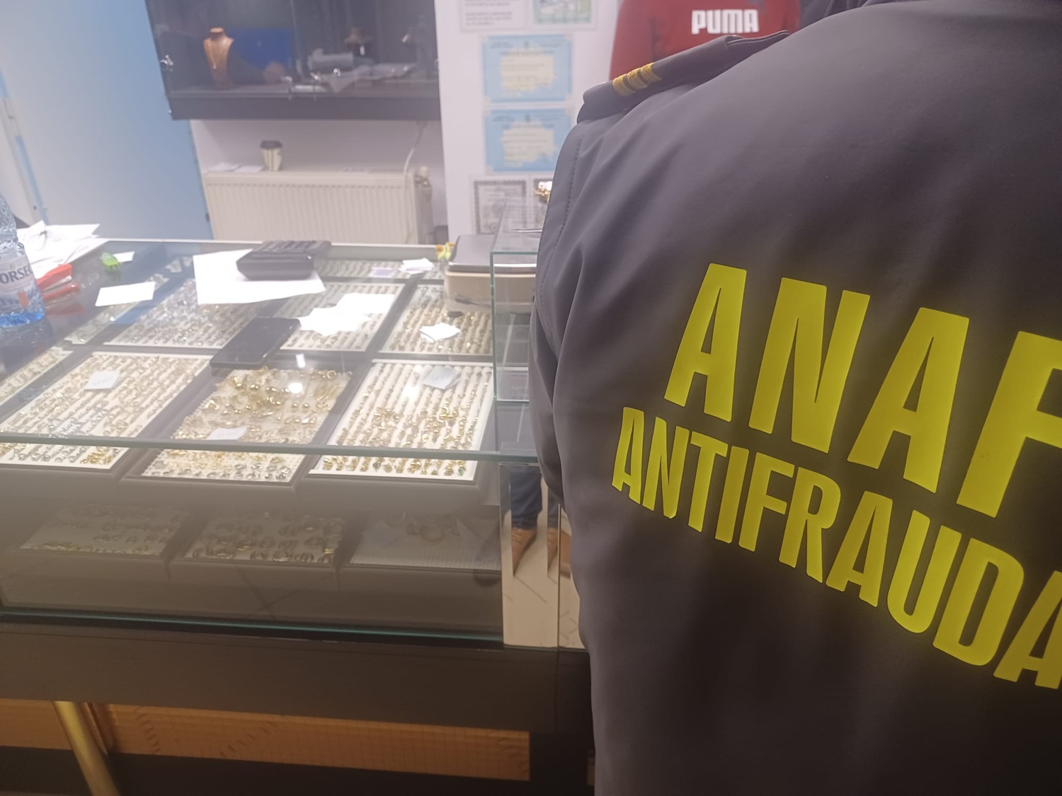 Control ANAF la un amanet din Timișoara. 18 kilograme de aur confiscate