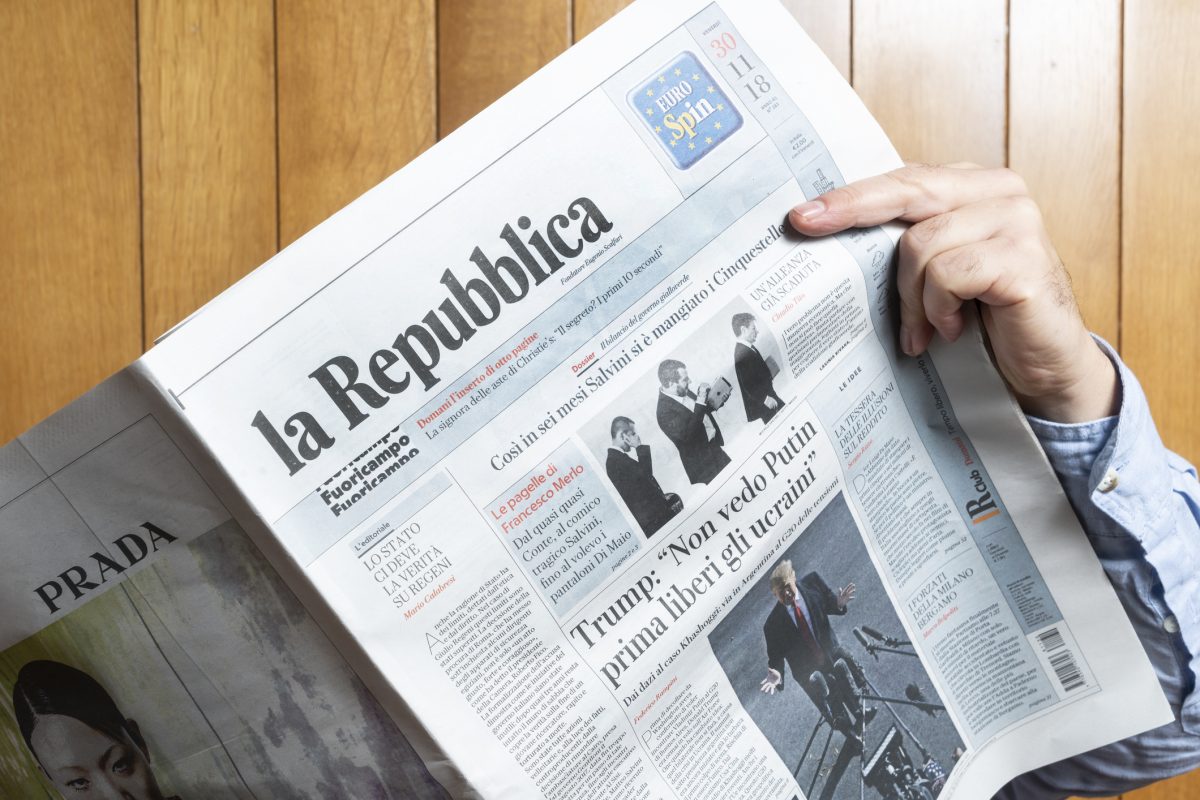 Familia Agnelli, proprietara Ferrari, își vinde imperiul media: La Repubblica ajunge la un antreprenor grec