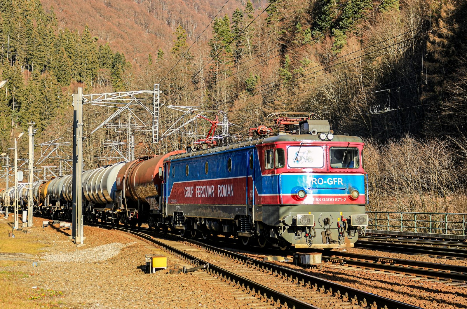 Patronii de firme feroviare din România avertizează că Guvernul împinge industria spre colaps și șomaj în masă