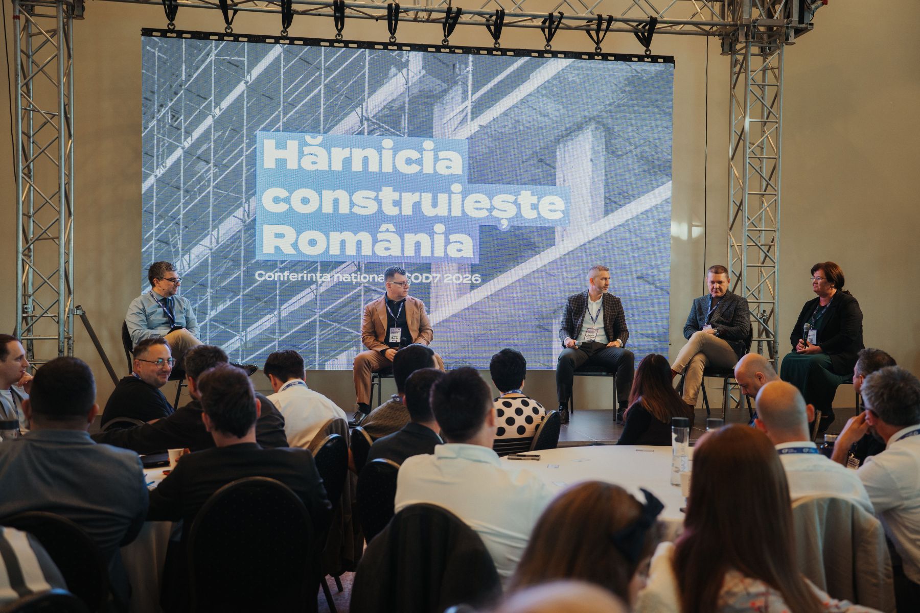 Lideri de business și antreprenori s-au reunit la Conferința Națională COD7, pentru a pune hărnicia în centrul reconstrucției României