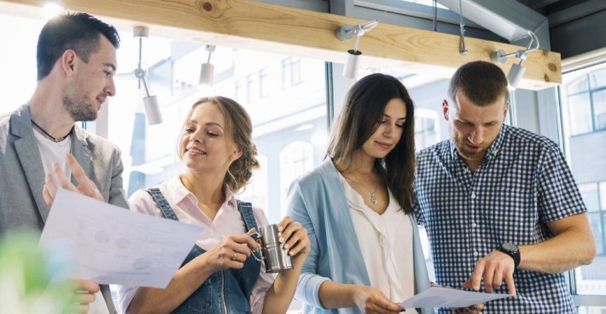 Angajații spun că muncesc mai mult, dar nu câștigă mai bine - iar răbdarea se apropie de limită